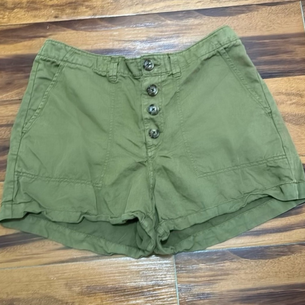 LOFT Button Fly Linen Blend Shorts- Olive Green